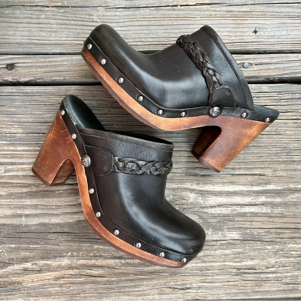 Ugg Black Leather Mules Clogs Studded Size 8